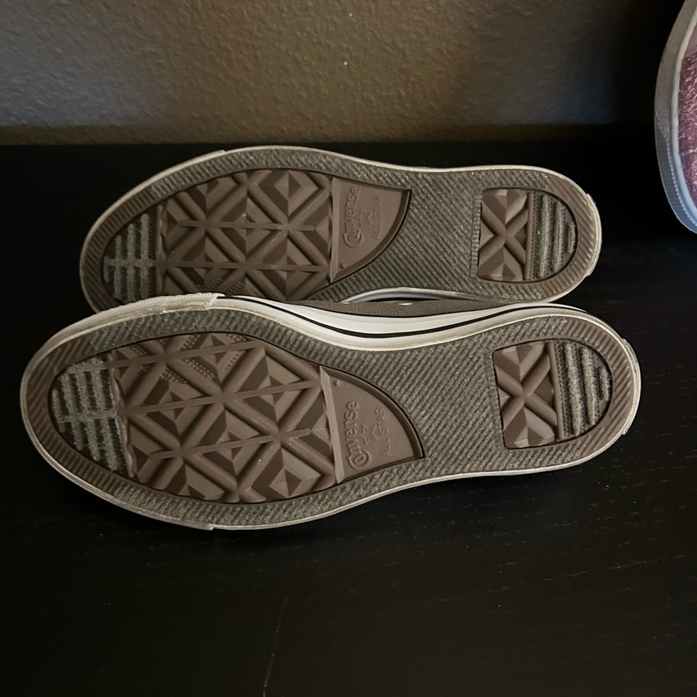 Converse - Picture 3 of 7